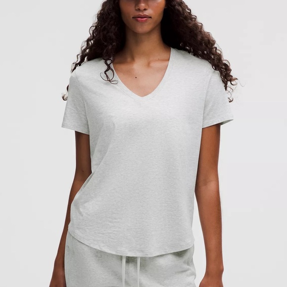 Lululemon Love V-Neck Tee Gray - Picture 1 of 6